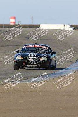 media/Nov-16-2024-CalClub SCCA (Sat) [[641f3b2761]]/Group 4/Race (Outside Grapevine)/